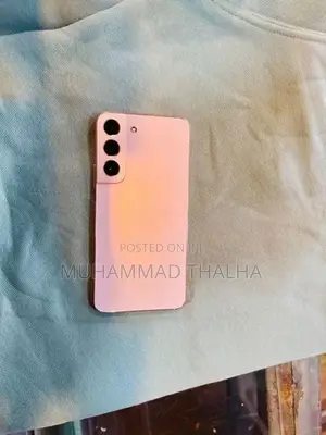 Samsung Galaxy S22 (Used)