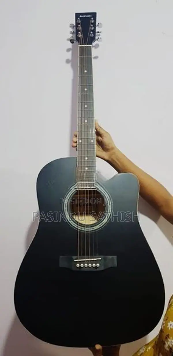 Suzuki Acoustic Guitar
