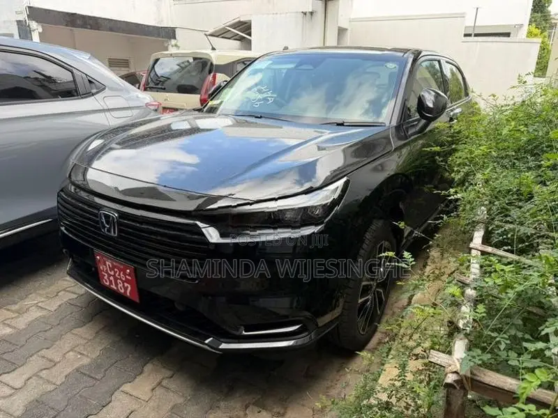 Honda Vezel Z 4way 360 2025