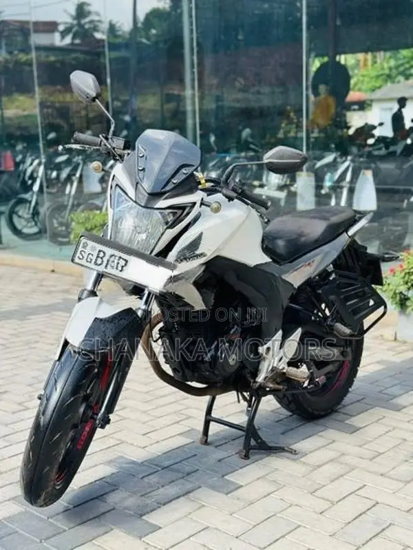 Honda CB Hornet 160R 2017