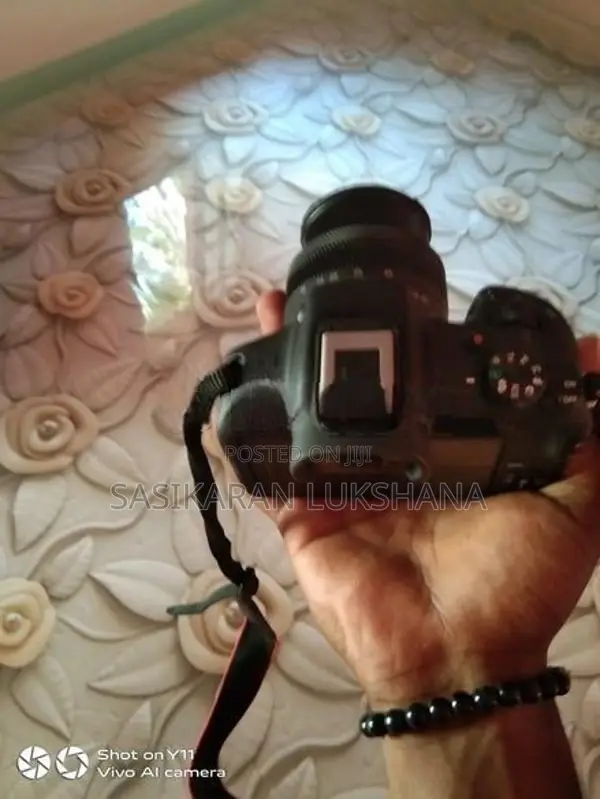 canon R50