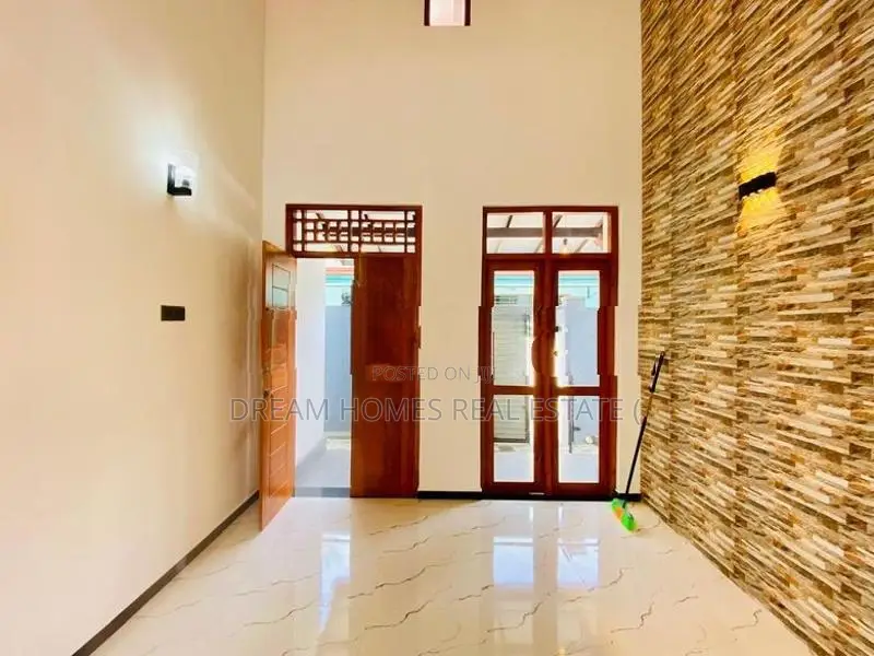 Single Story Brand New Modern House for Sale in Athurugiriya