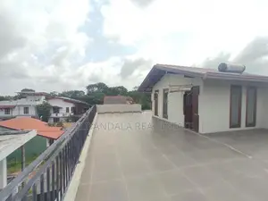 3 Story 5 Bed Room Modern House for Sale Piliyandala