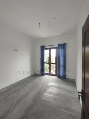 3 Story 5 Bed Room Modern House for Sale Piliyandala