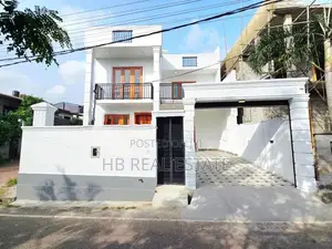 Architecture Designed Luxury Three Story House Bokundara