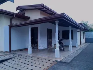 Valuable House for Sale Kottawa