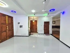 Architecture Designed Luxury Three Storey House Kahathuduwa