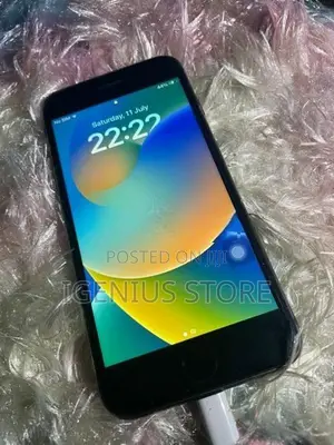 Apple iPhone 8 (Used)