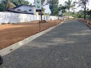 නිදහස් පරිසරයක පදිංචියට බටකෑත්තර පිළියන්දල අගනා බිම් කොටස්