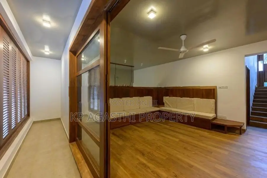 Modern House for Sale in Piliyandala