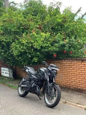 Bajaj Pulsar N160 2025