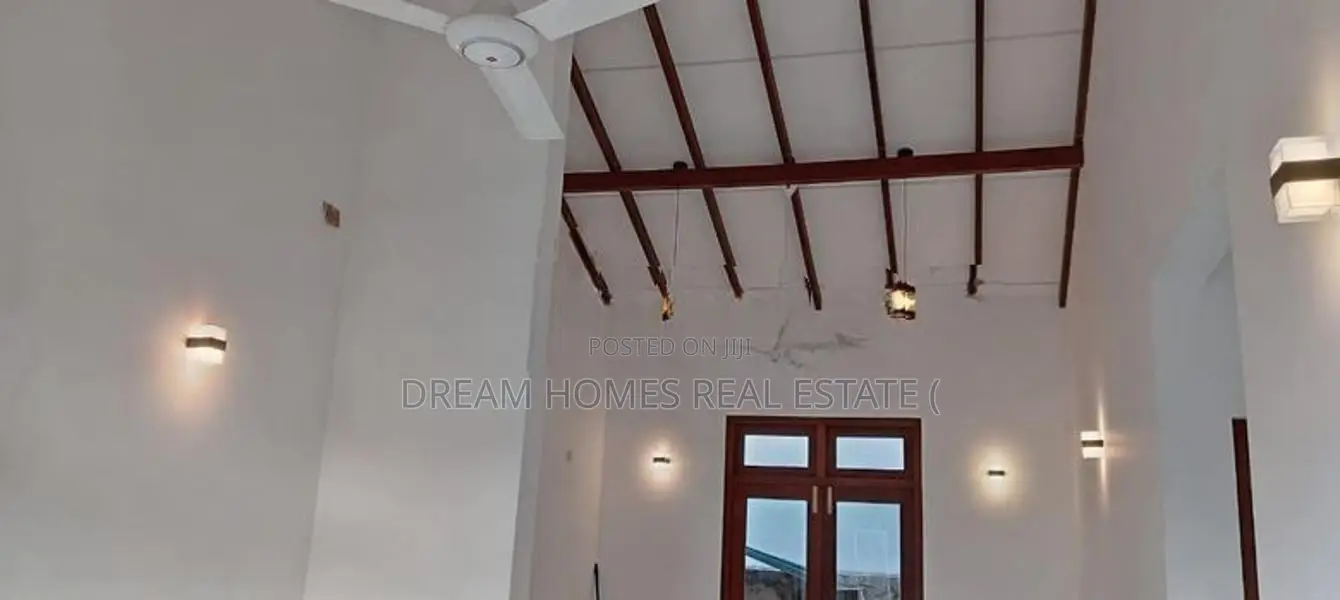 Modern Family Home for Sale – 6km to Athurugiriya Town