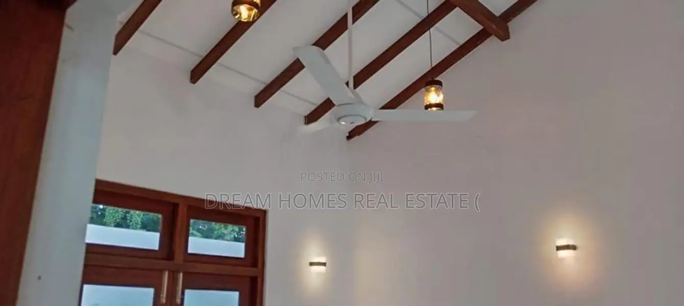 Modern Family Home for Sale – 6km to Athurugiriya Town