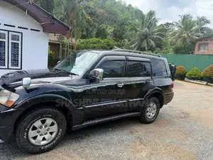 Mitsubishi Montero 2007