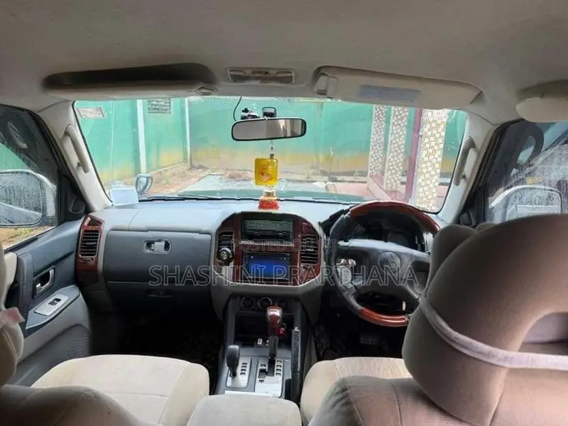 Mitsubishi Montero 2007
