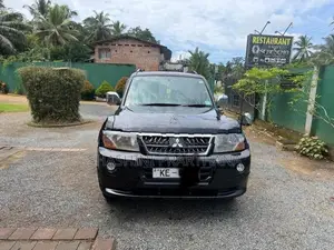 Mitsubishi Montero 2007
