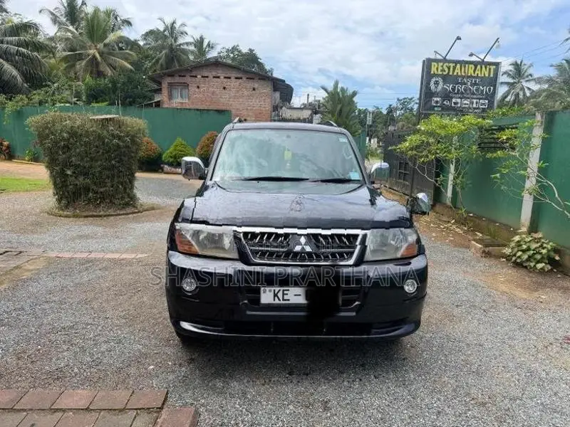 Mitsubishi Montero 2007