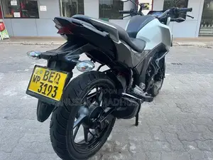 Honda CB Hornet 2017