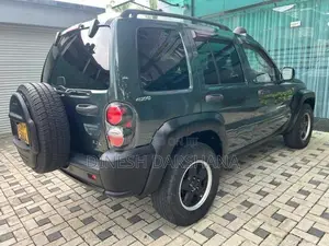 Jeep Cherokee 2004