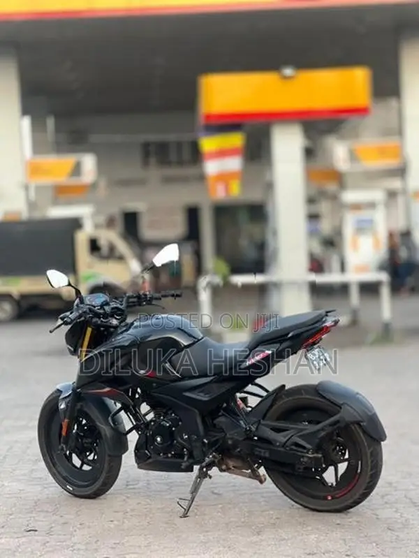 Bajaj Pulsar N160 2025