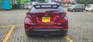 Toyota CHR NGX 10 2018