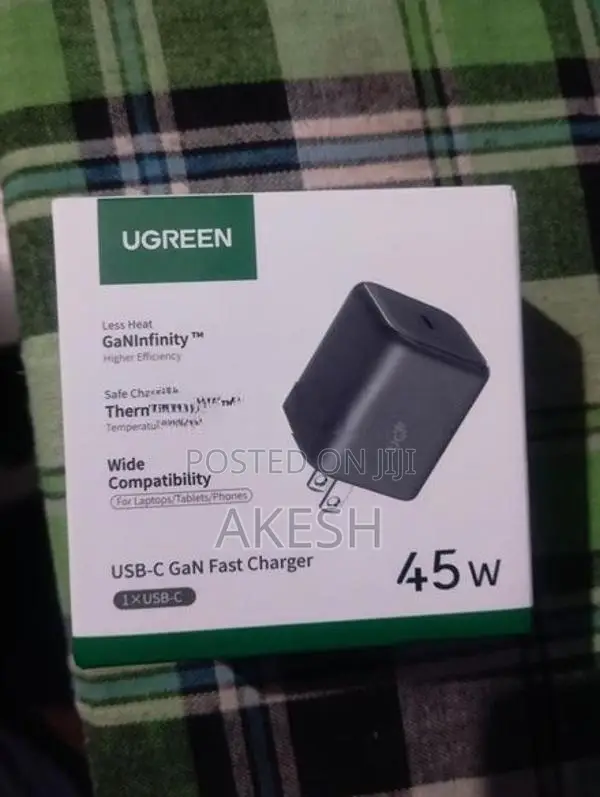 UGREEN 45W USB-C GaN Fast Charger
