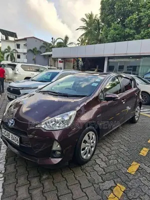 Toyota Aqua 2014