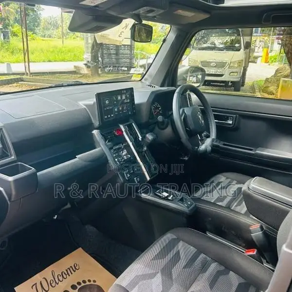 Daihatsu Taft G Dark Chrome 2025