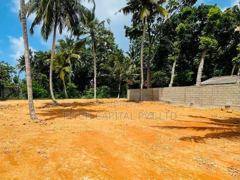 Land for Sale Midigama