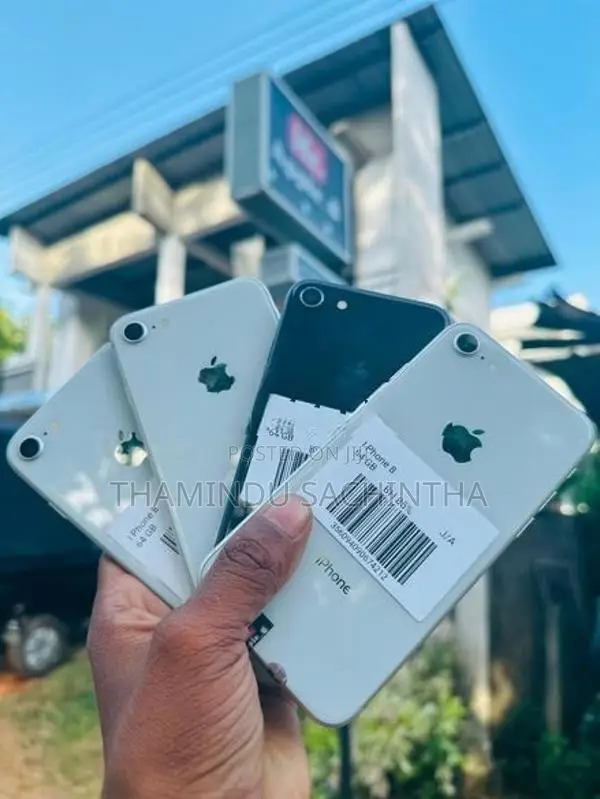 Apple iPhone 8 (Used)