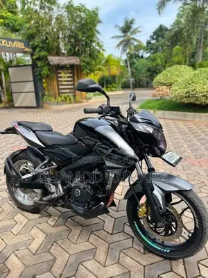 Bajaj Pulsar NS200 2018
