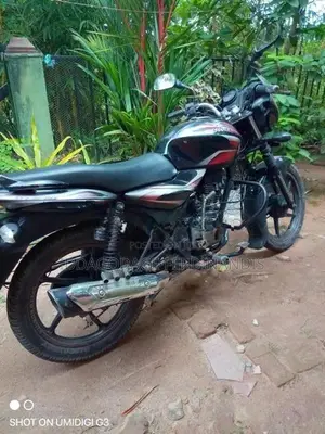 Bajaj Discover 2016