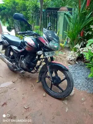 Bajaj Discover 2016