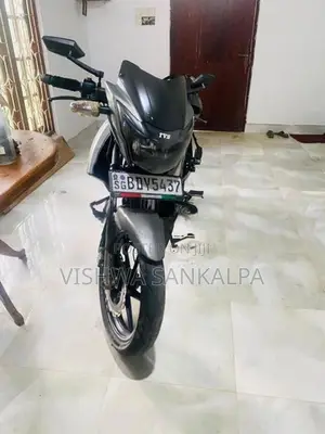 TVS Apache 2015