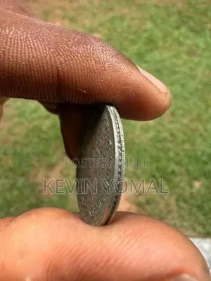 63-Year-Old 1963 Ceylon Sri Lanka One Rupee Coin KM#133 Lion VF/XF Rar
