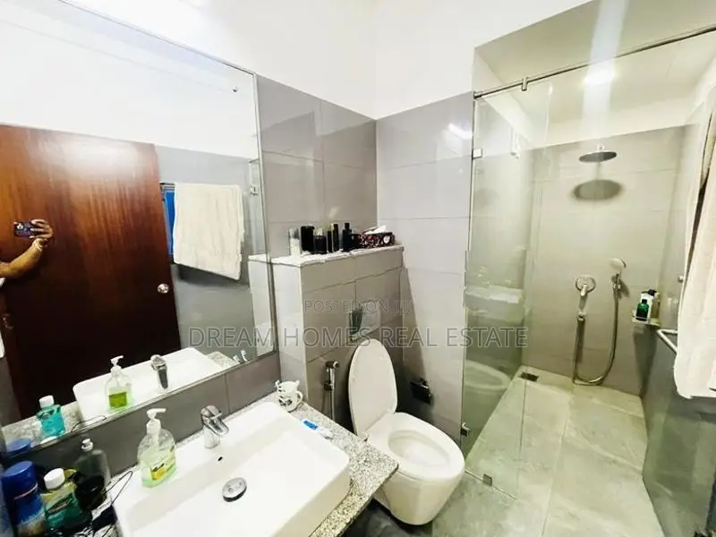 Living at Iconic Galaxy – 2 Bed Apartment Rajagiriya