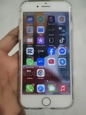 Apple iPhone 7 (Used)