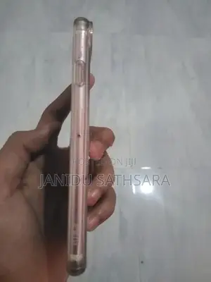 Apple iPhone 7 (Used)