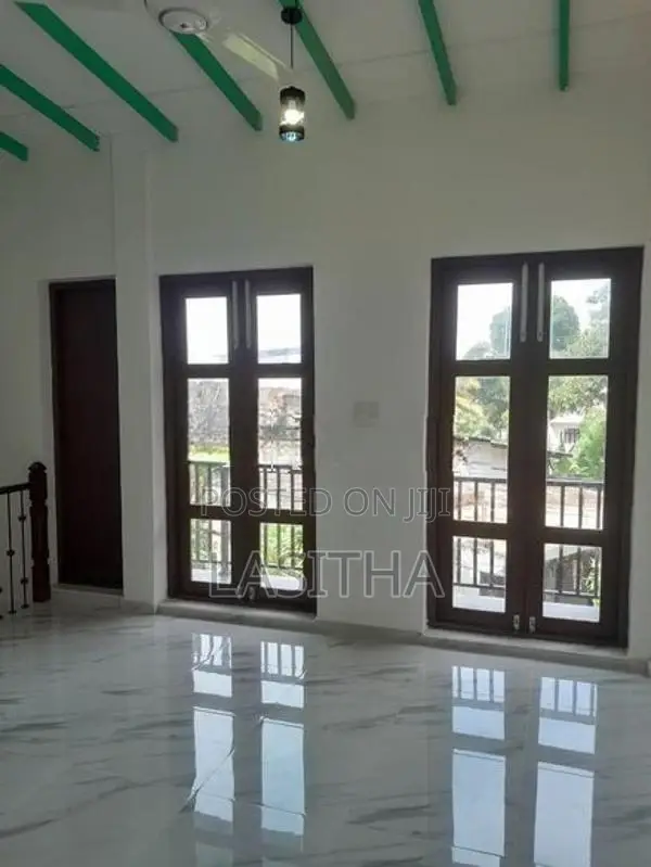 Brand New Upstairs House for Rent – Dehiwala