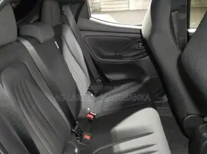 Toyota Yaris X Grade 2025