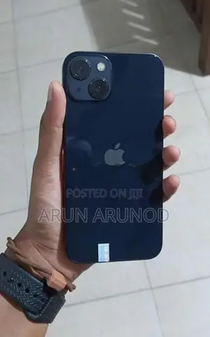 Apple iPhone 13 (Used)