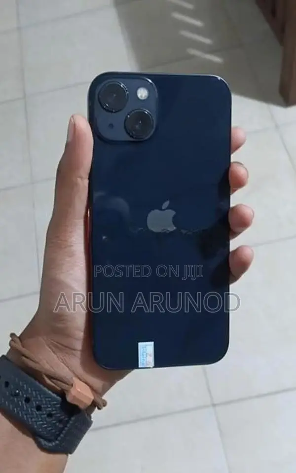 Apple iPhone 13 (Used)