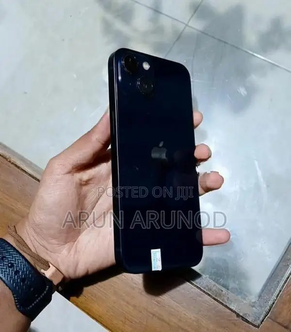 Apple iPhone 13 (Used)