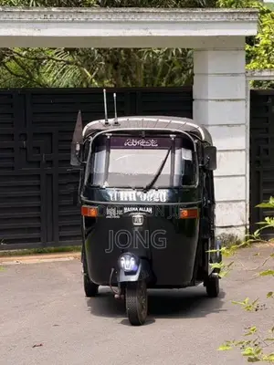 Bajaj RE 2013