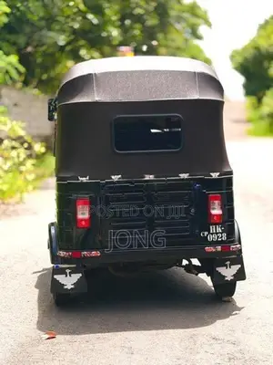 Bajaj RE 2013