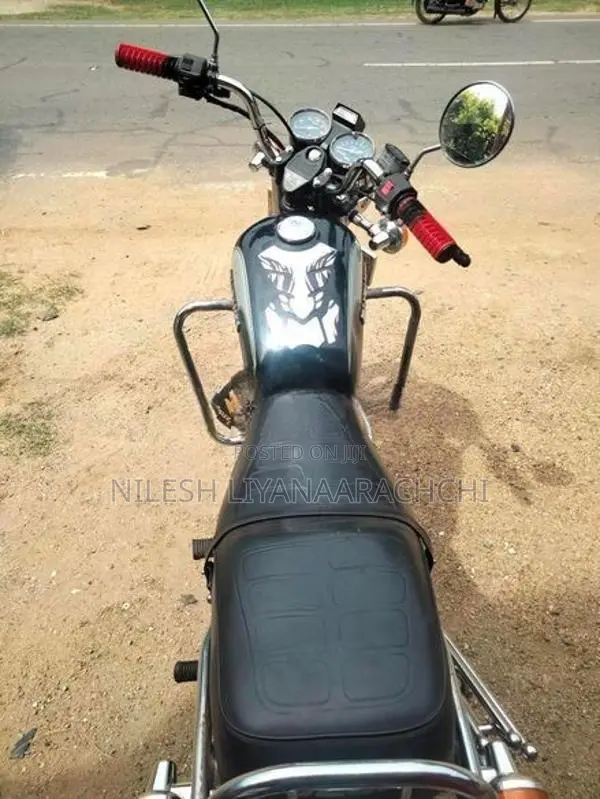 Suzuki GN 125 2014