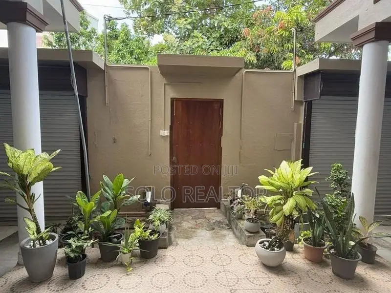2-Unit House for Sale in Hendala Wattala