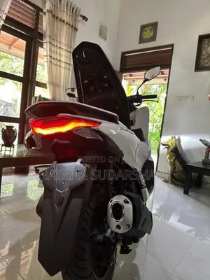 Honda PCX 2025