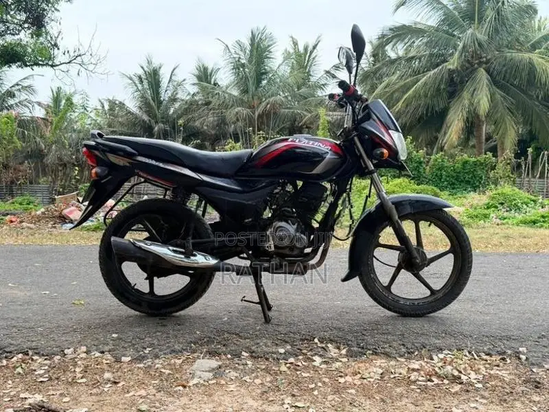 Bajaj Platina 100 2016