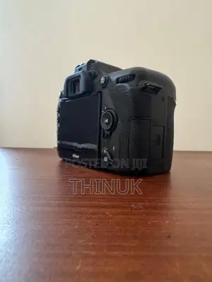 Nikon D7500 With Lense